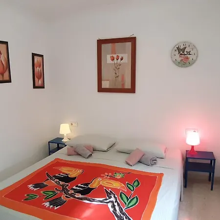 Seaside Terrace Retreat: 4br With Pool And Access Apartment *
